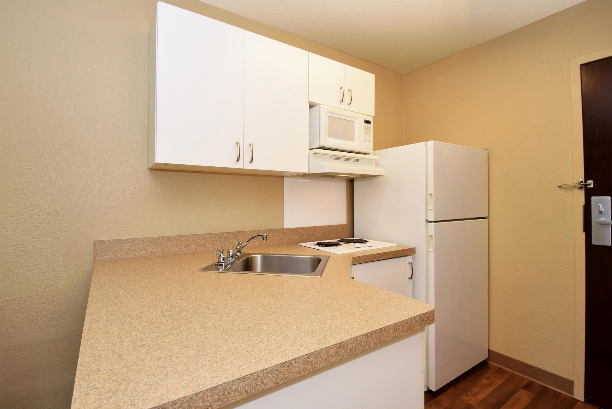 Extended Stay America Suites - Orange County - Huntington Beach Exterior photo