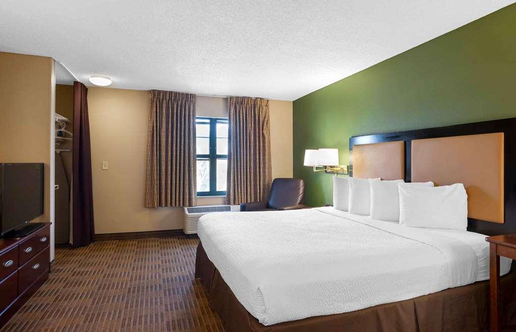 Extended Stay America Suites - Orange County - Huntington Beach Room photo