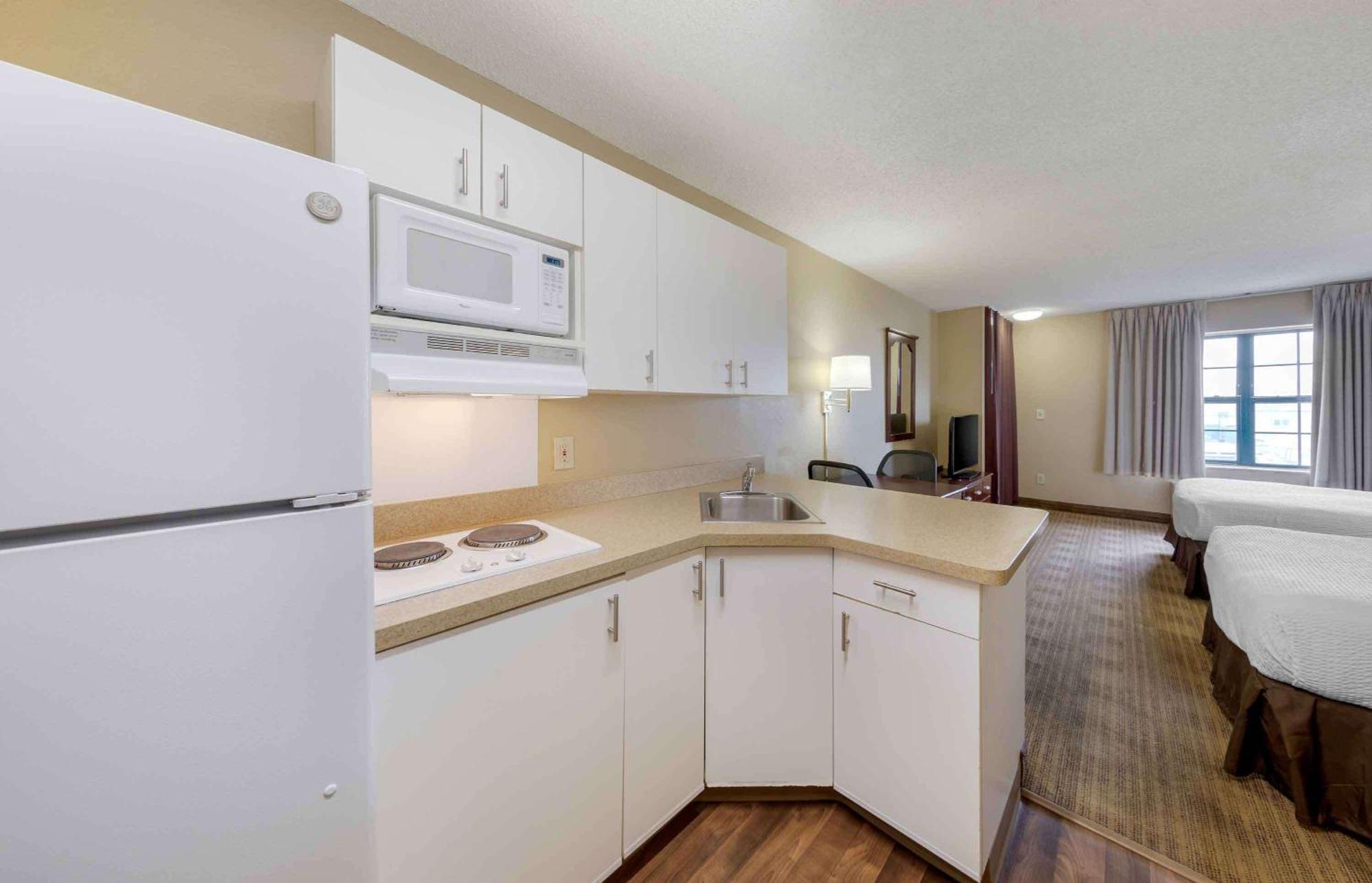 Extended Stay America Suites - Orange County - Huntington Beach Exterior photo