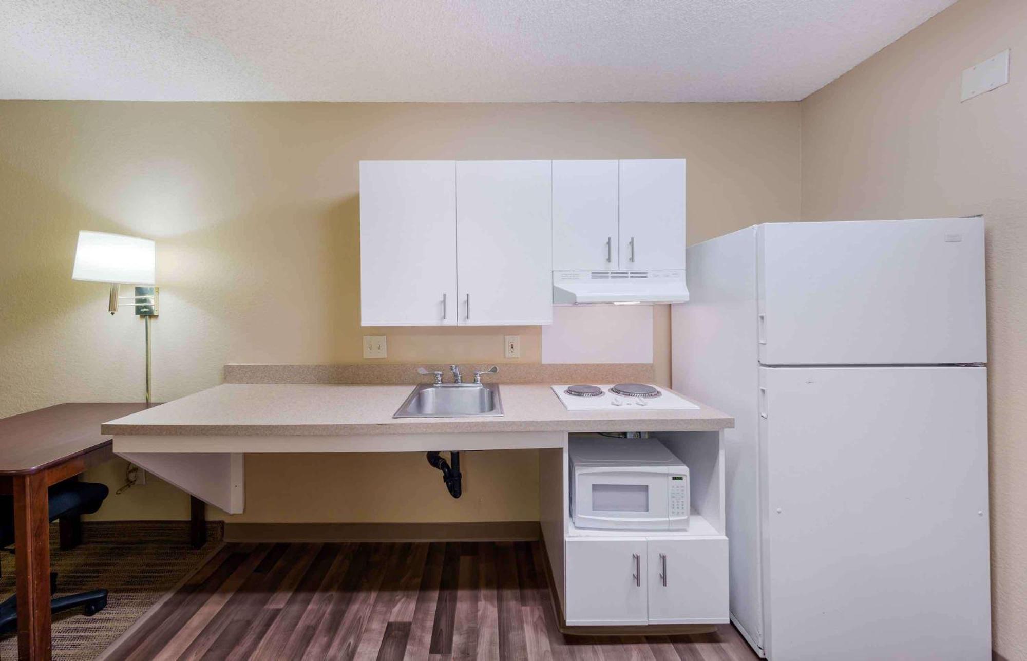 Extended Stay America Suites - Orange County - Huntington Beach Exterior photo