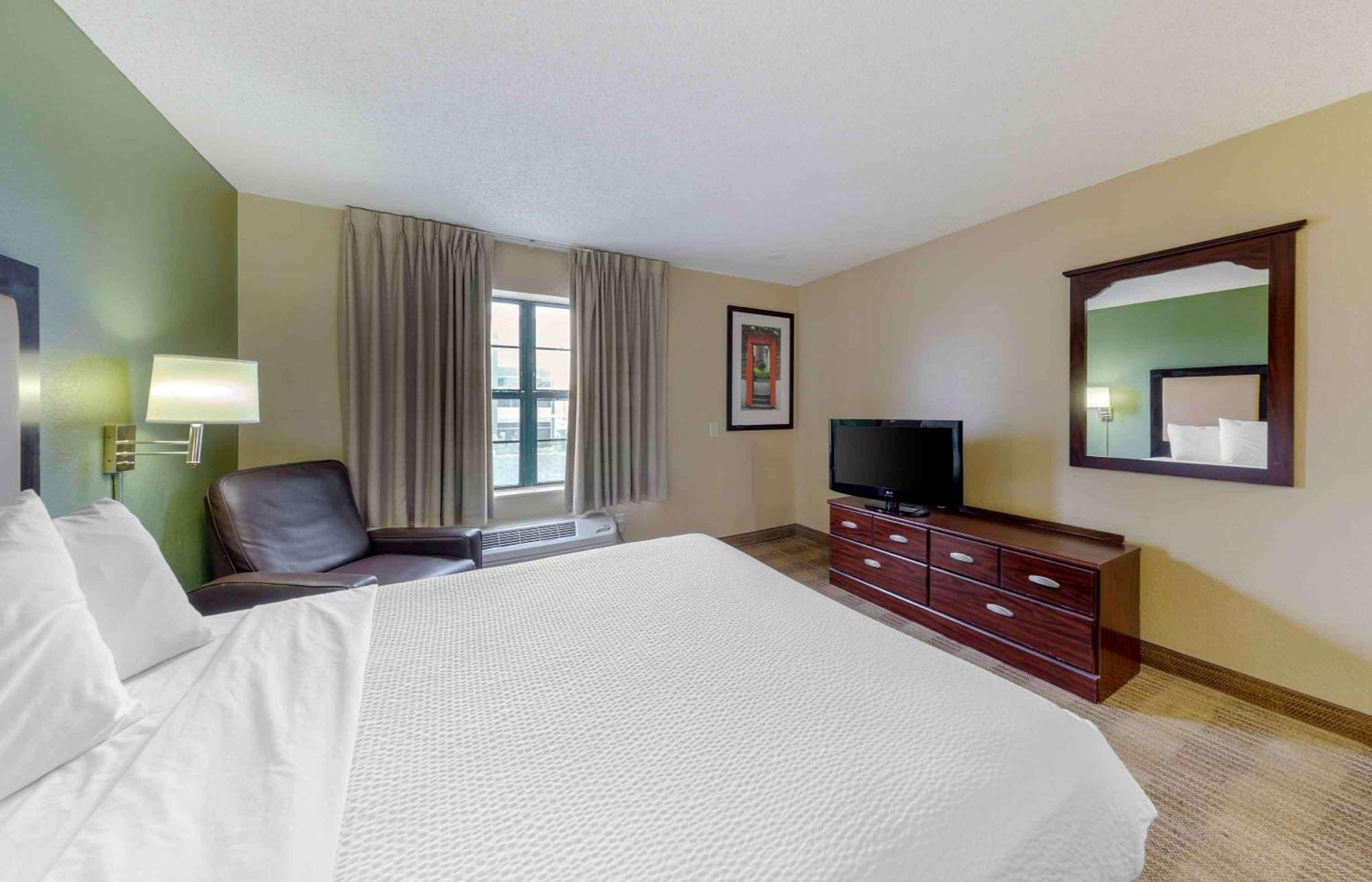 Extended Stay America Suites - Orange County - Huntington Beach Exterior photo